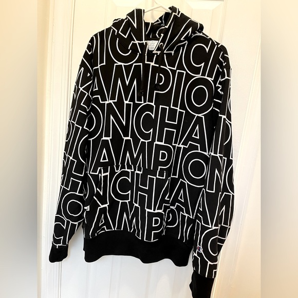 Champion Men’s Reverse Weave Hooded Sweatshirt - Picture 6 of 8